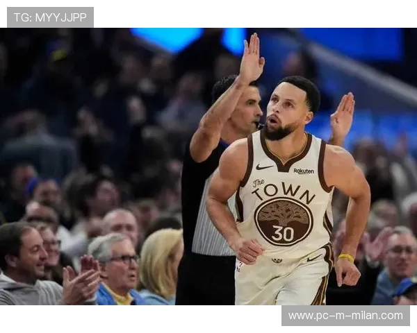 勇士库里单节发威，带队反败为胜